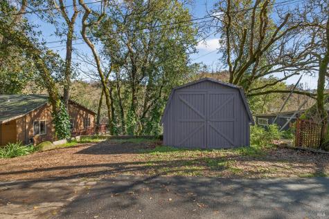 4289 Lakeside Road Glen Ellen CA 95442