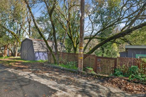 4289 Lakeside Road Glen Ellen CA 95442