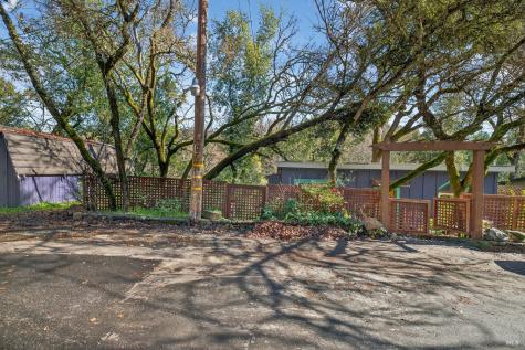 4289 Lakeside Road Glen Ellen CA 95442