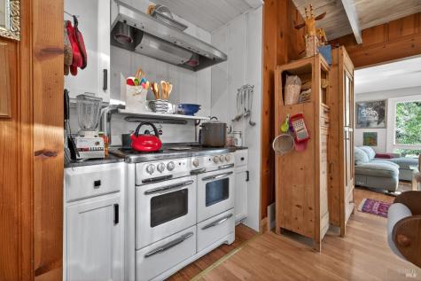 4289 Lakeside Road Glen Ellen CA 95442