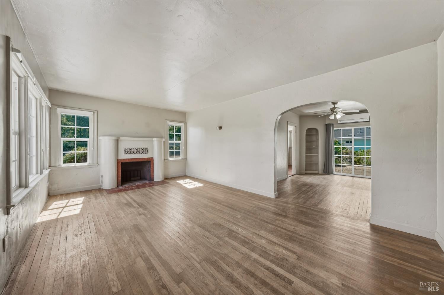 295 Clearlake Avenue Lakeport CA 95451