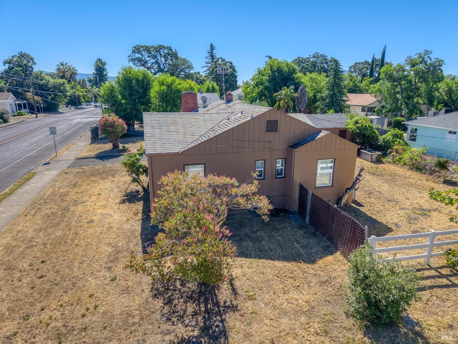 295 Clearlake Avenue Lakeport CA 95451