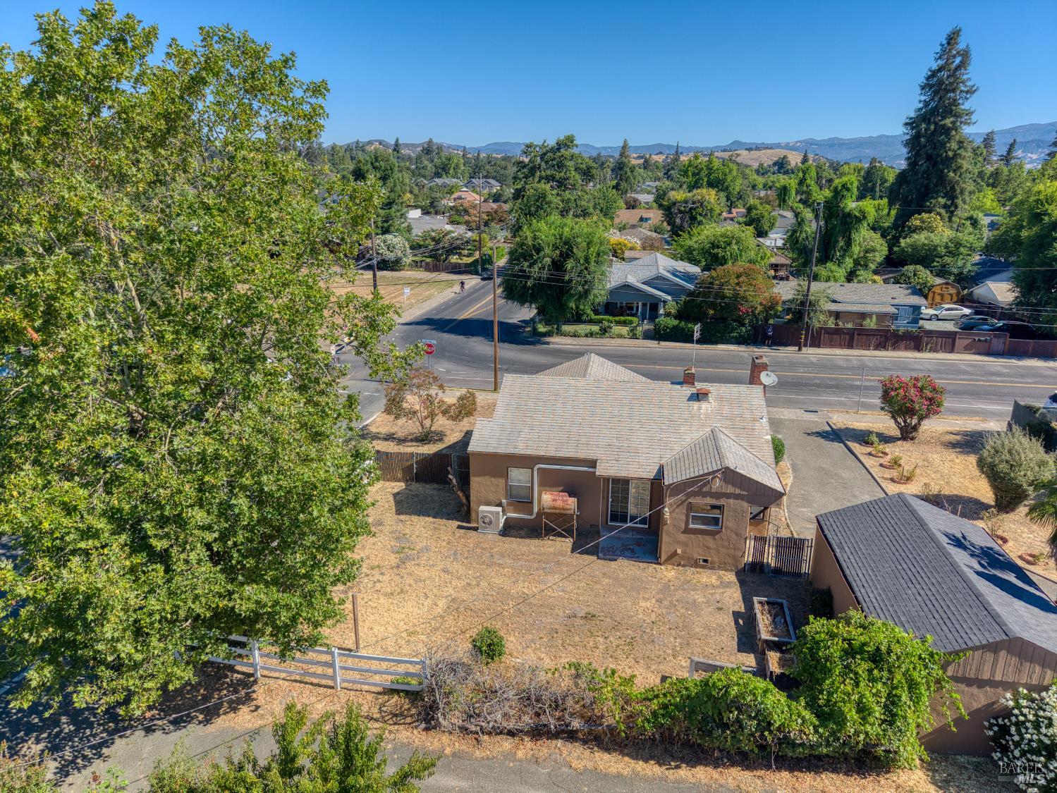 295 Clearlake Avenue Lakeport CA 95451