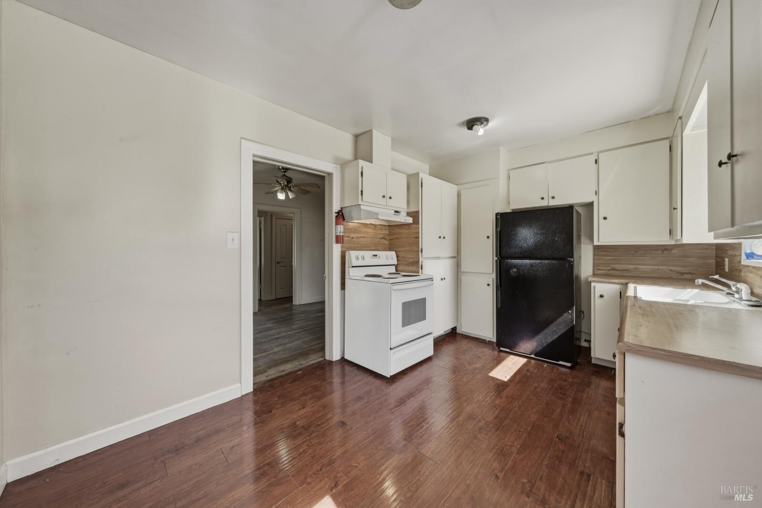 295 Clearlake Avenue Lakeport CA 95451