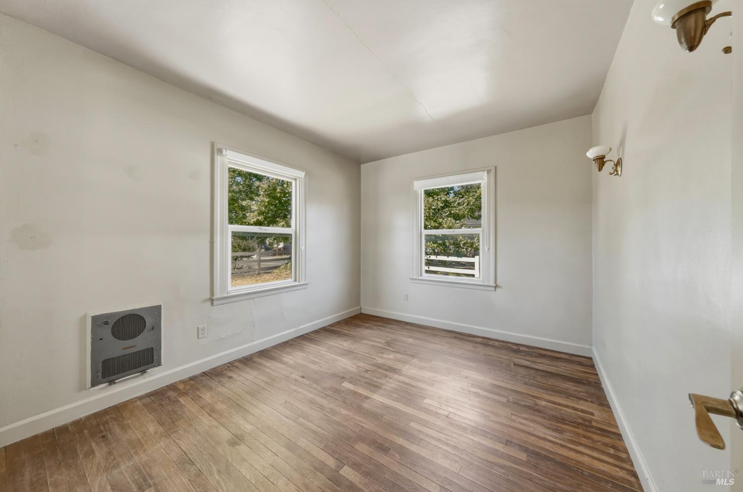 295 Clearlake Avenue Lakeport CA 95451