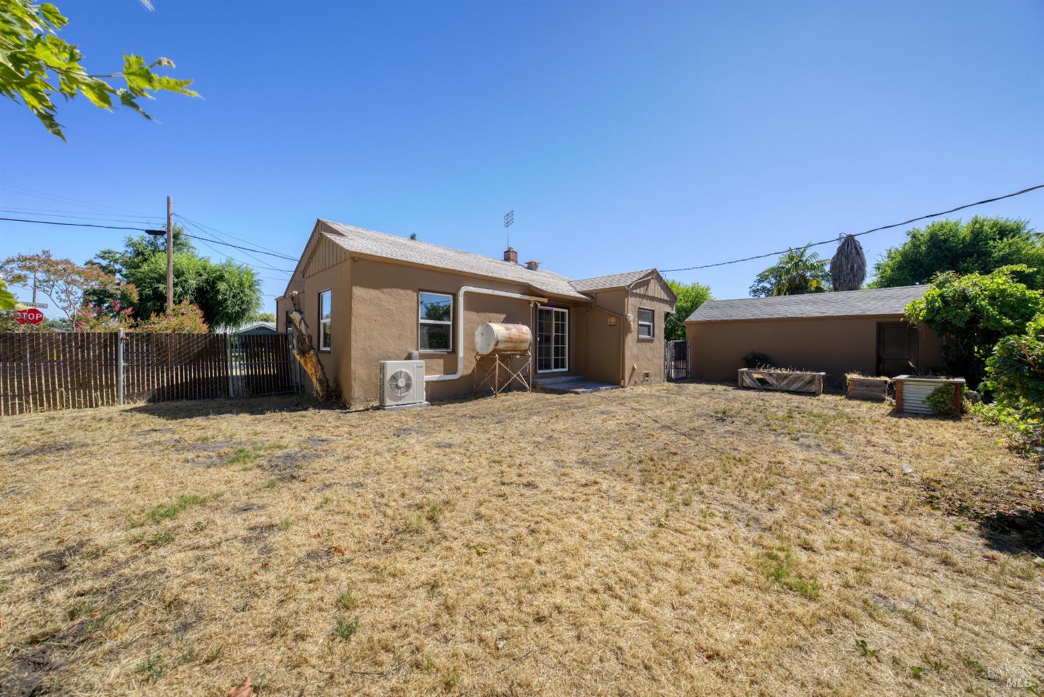 295 Clearlake Avenue Lakeport CA 95451