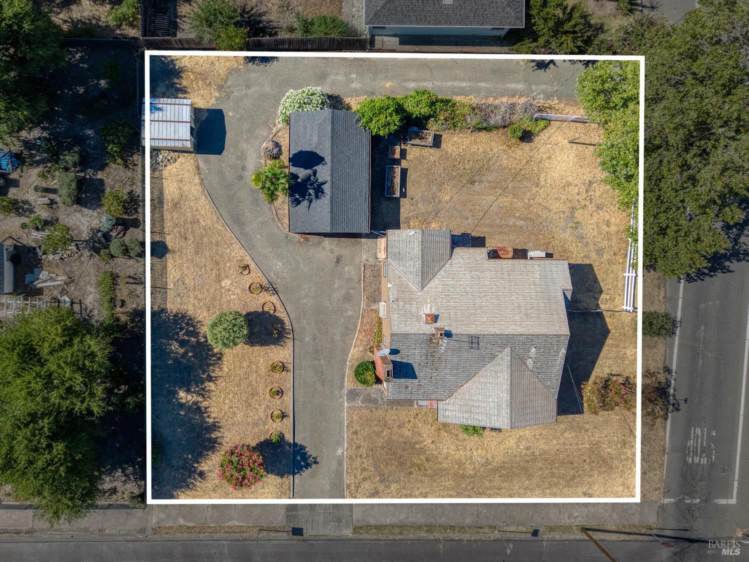 295 Clearlake Avenue Lakeport CA 95451