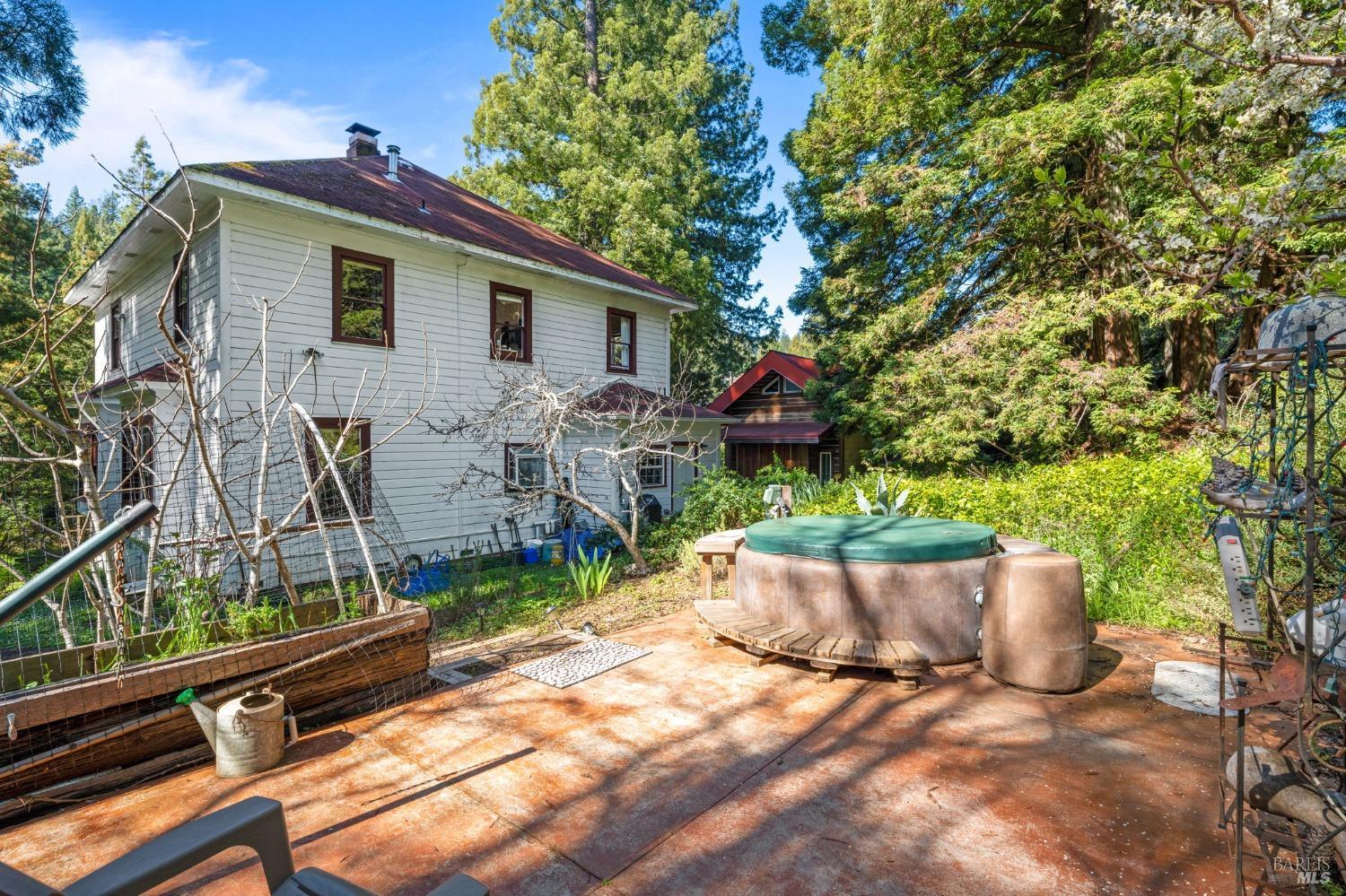14840 Wendling Soda Creek Road Navarro CA 95463