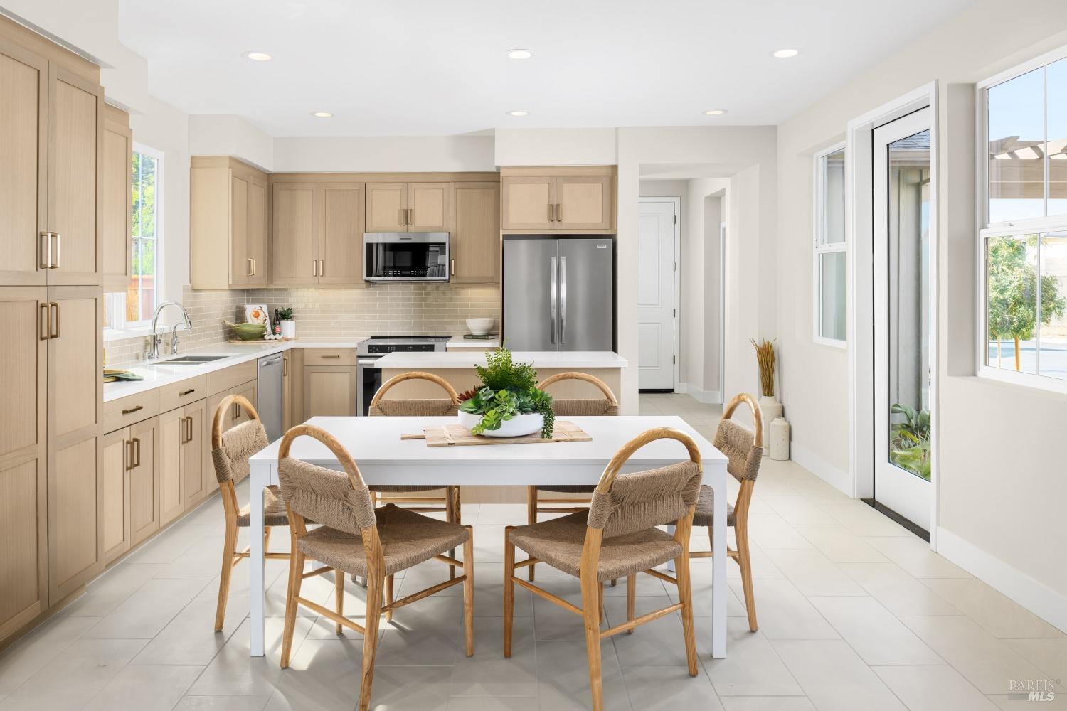 1542 Alegra Street Santa Rosa CA 95403