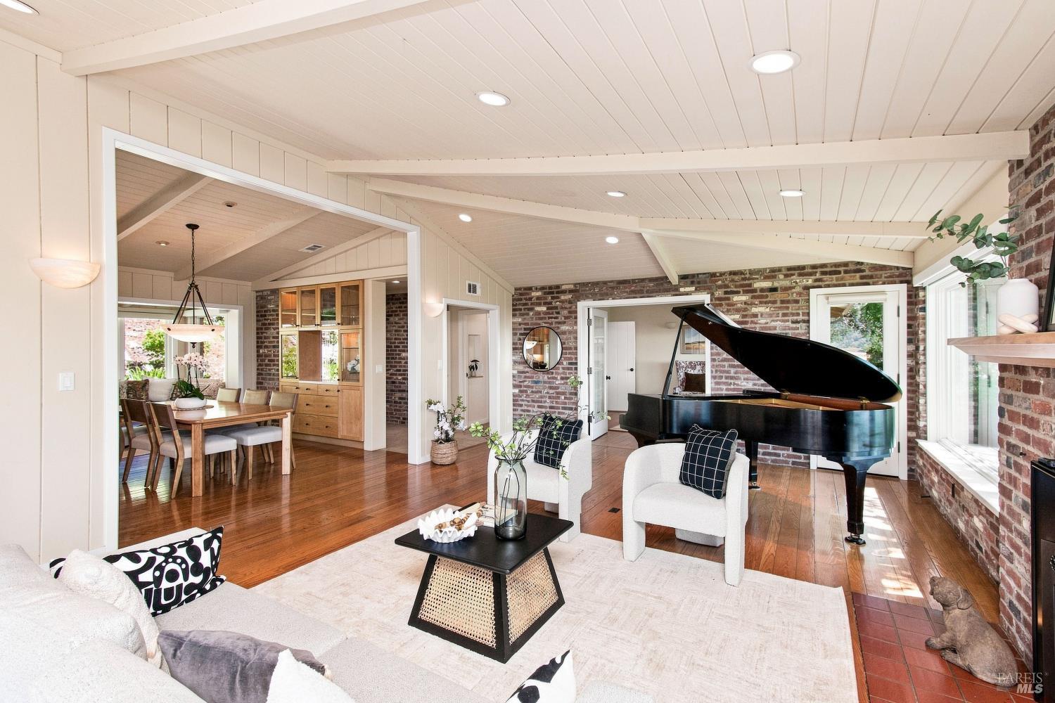 6006 Wild Horse Valley Road Napa CA 94558