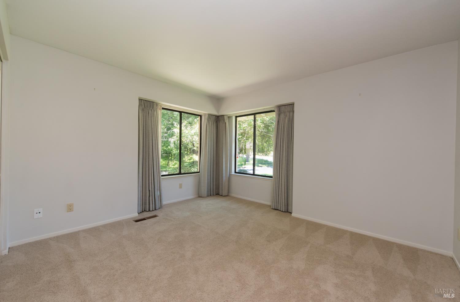 6320 Stone Bridge Road Santa Rosa CA 95409