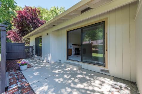 6320 Stone Bridge Road Santa Rosa CA 95409