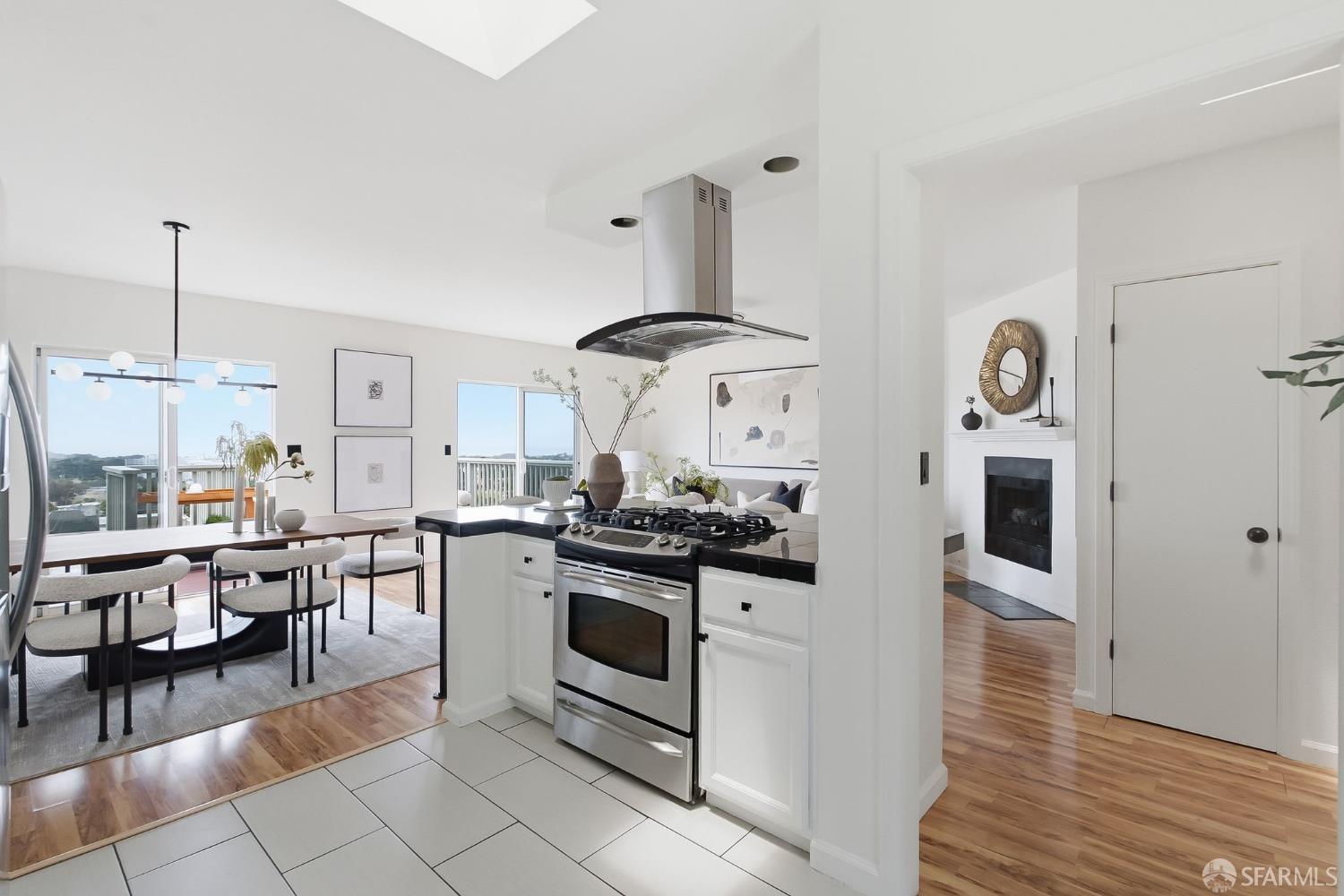 251 SE Byxbee Street San Francisco CA 94132