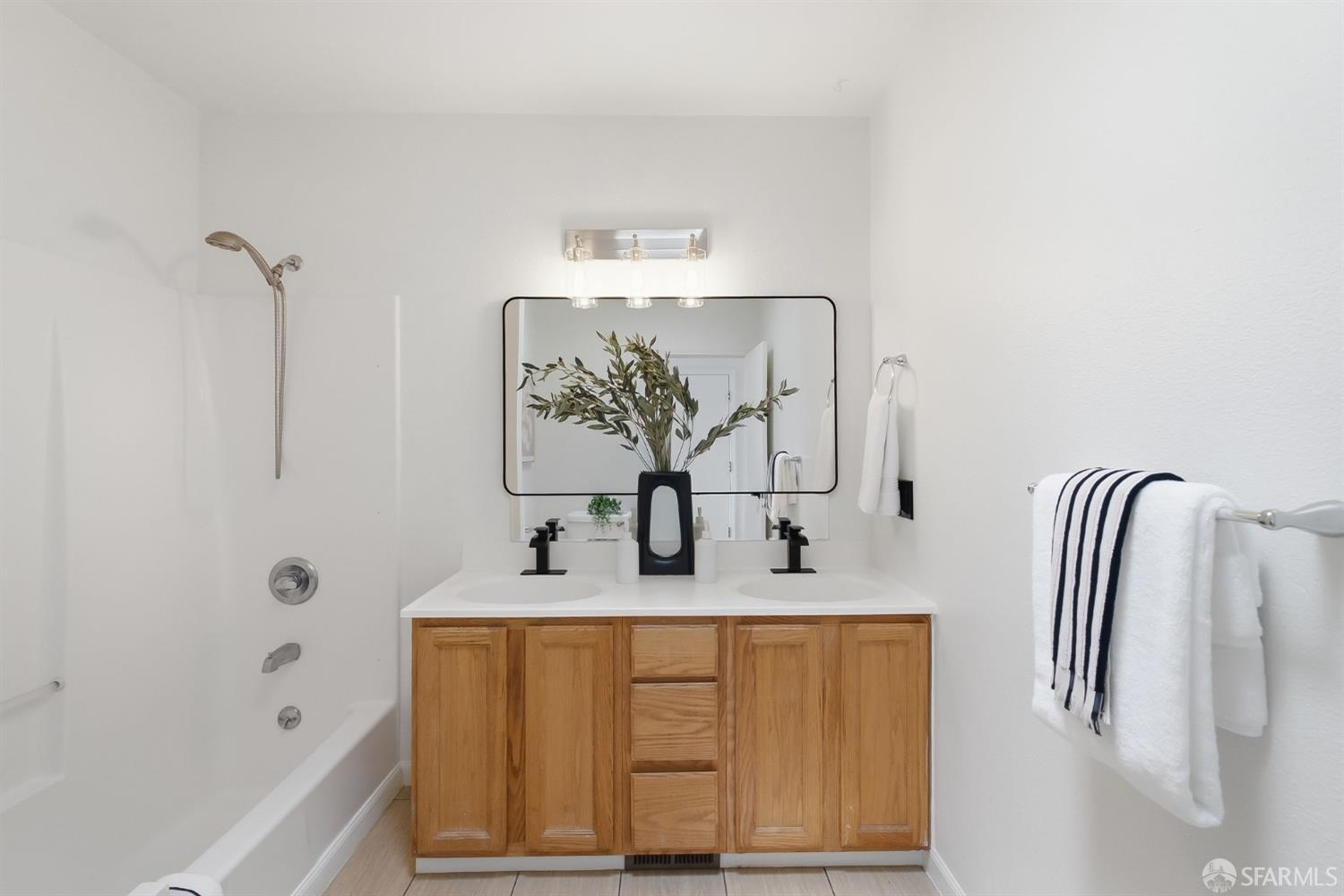 251 SE Byxbee Street San Francisco CA 94132