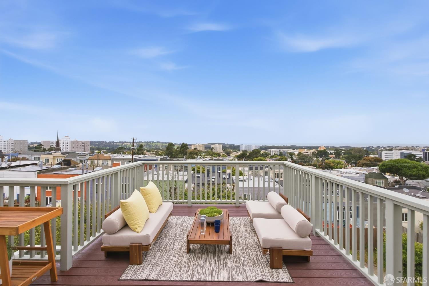 251 SE Byxbee Street San Francisco CA 94132