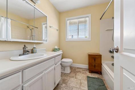 2226 Pimlico Way Santa Rosa CA 95401