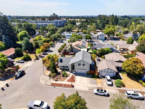 2226 Pimlico Way Santa Rosa CA 95401