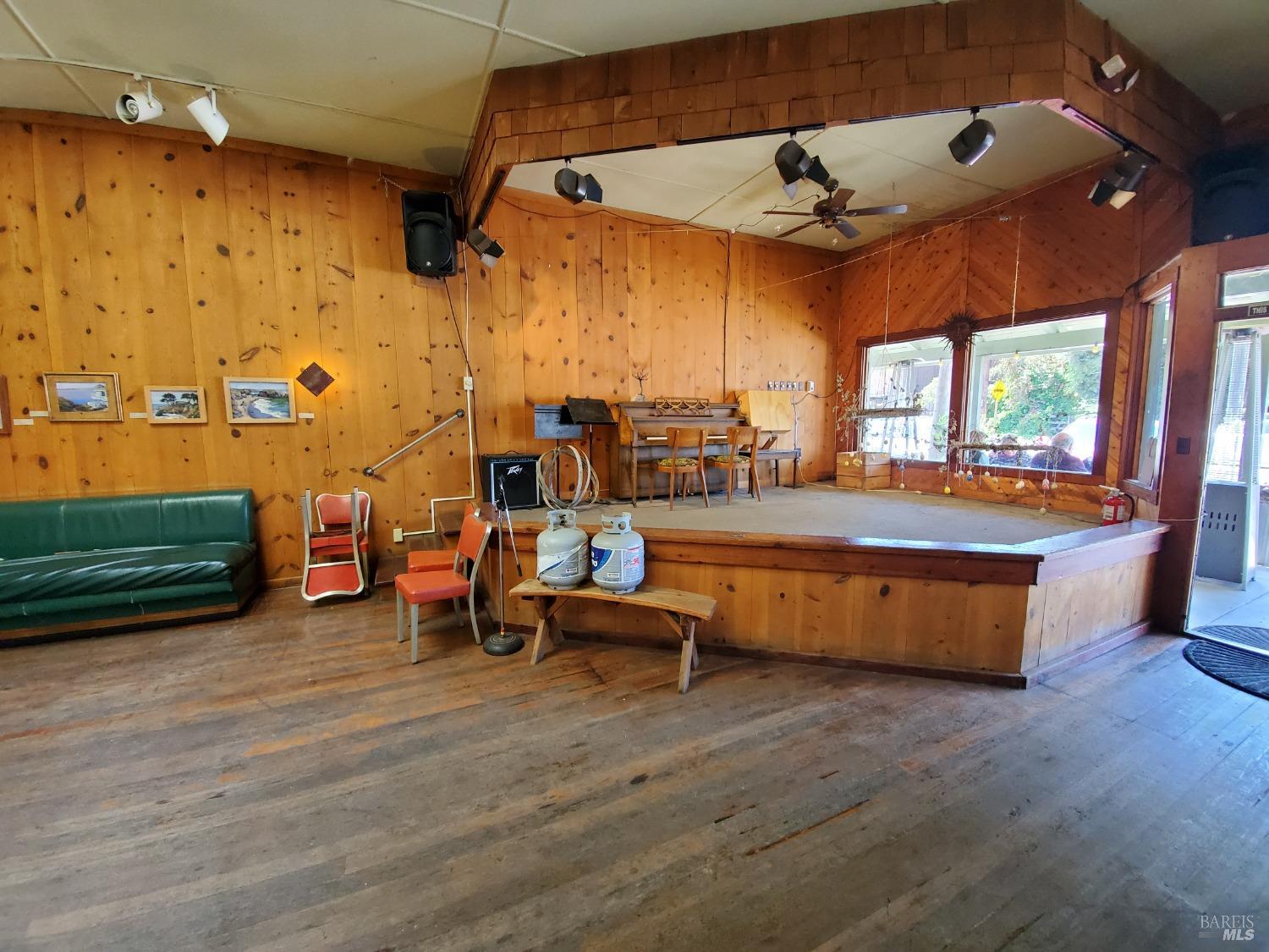 14211 Highway 128 Boonville CA 95415