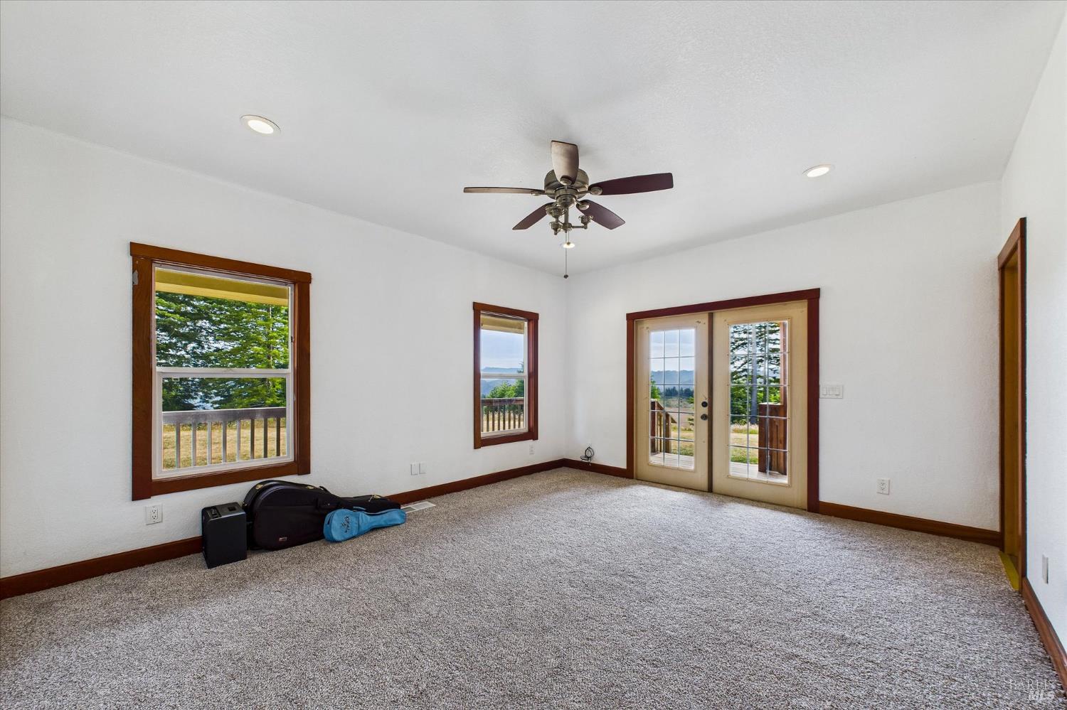 1150 Dinsmore Ranch Road Rio Dell CA 95562