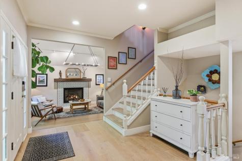 450 Amber Way Petaluma CA 94952