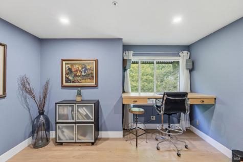 450 Amber Way Petaluma CA 94952