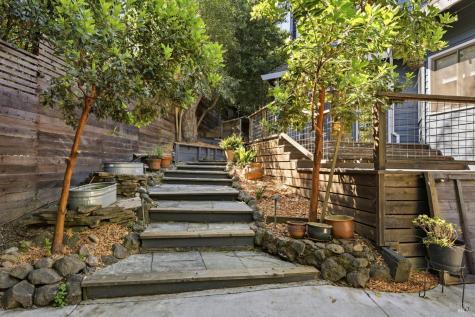 450 Amber Way Petaluma CA 94952