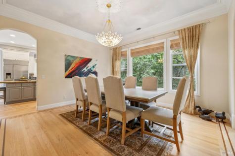 2588 Vineyard Road Novato CA 94947