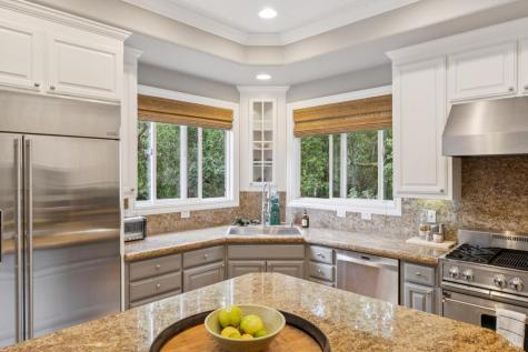 2588 Vineyard Road Novato CA 94947