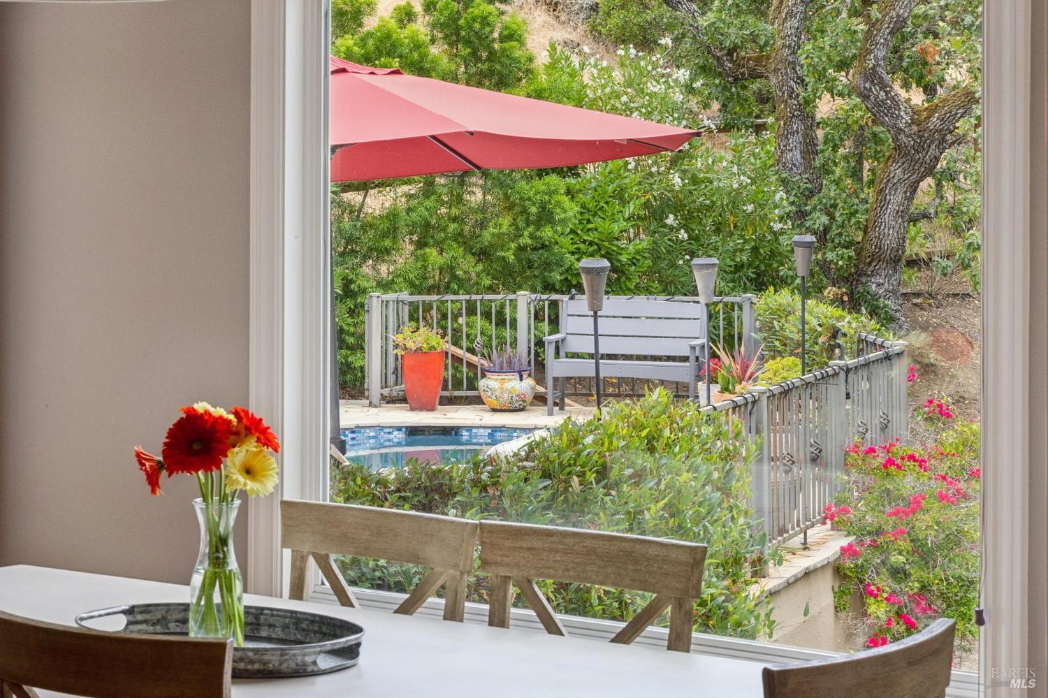 2588 Vineyard Road Novato CA 94947