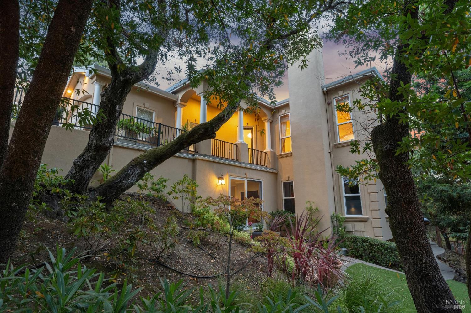 2588 Vineyard Road Novato CA 94947