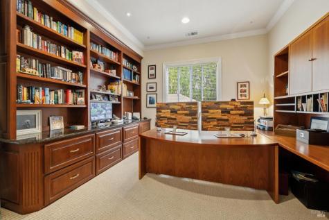 2588 Vineyard Road Novato CA 94947