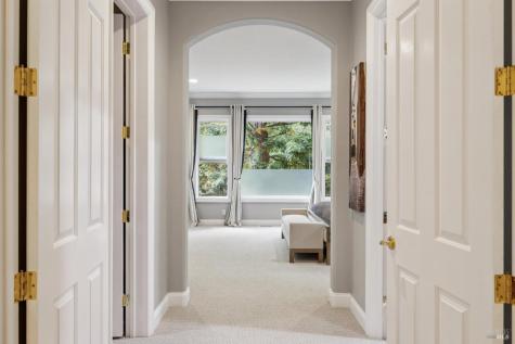 2588 Vineyard Road Novato CA 94947