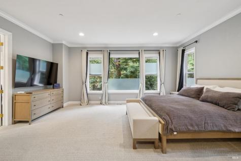 2588 Vineyard Road Novato CA 94947