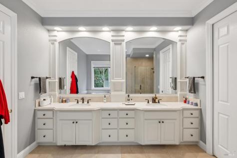 2588 Vineyard Road Novato CA 94947