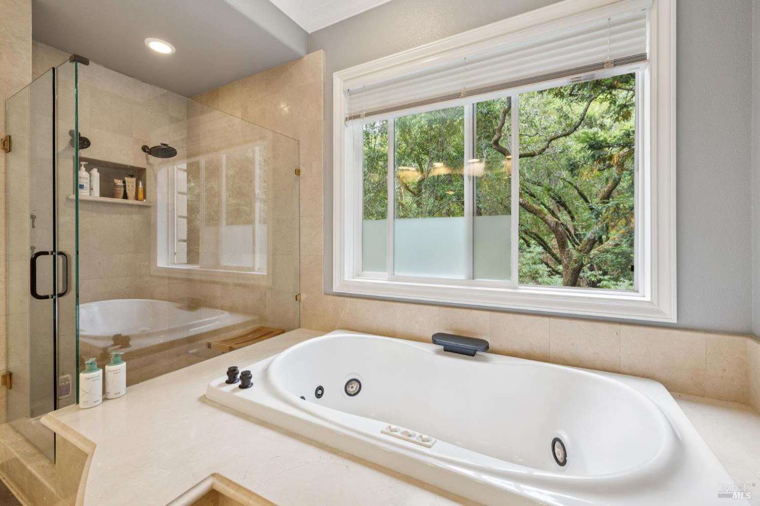 2588 Vineyard Road Novato CA 94947