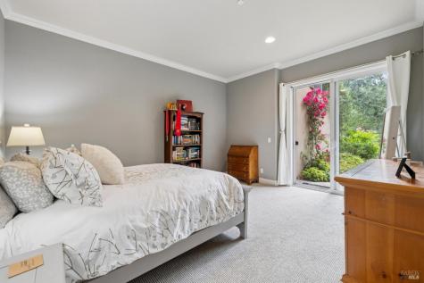 2588 Vineyard Road Novato CA 94947
