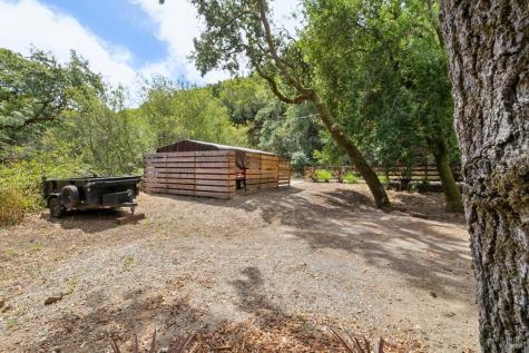 2588 Vineyard Road Novato CA 94947