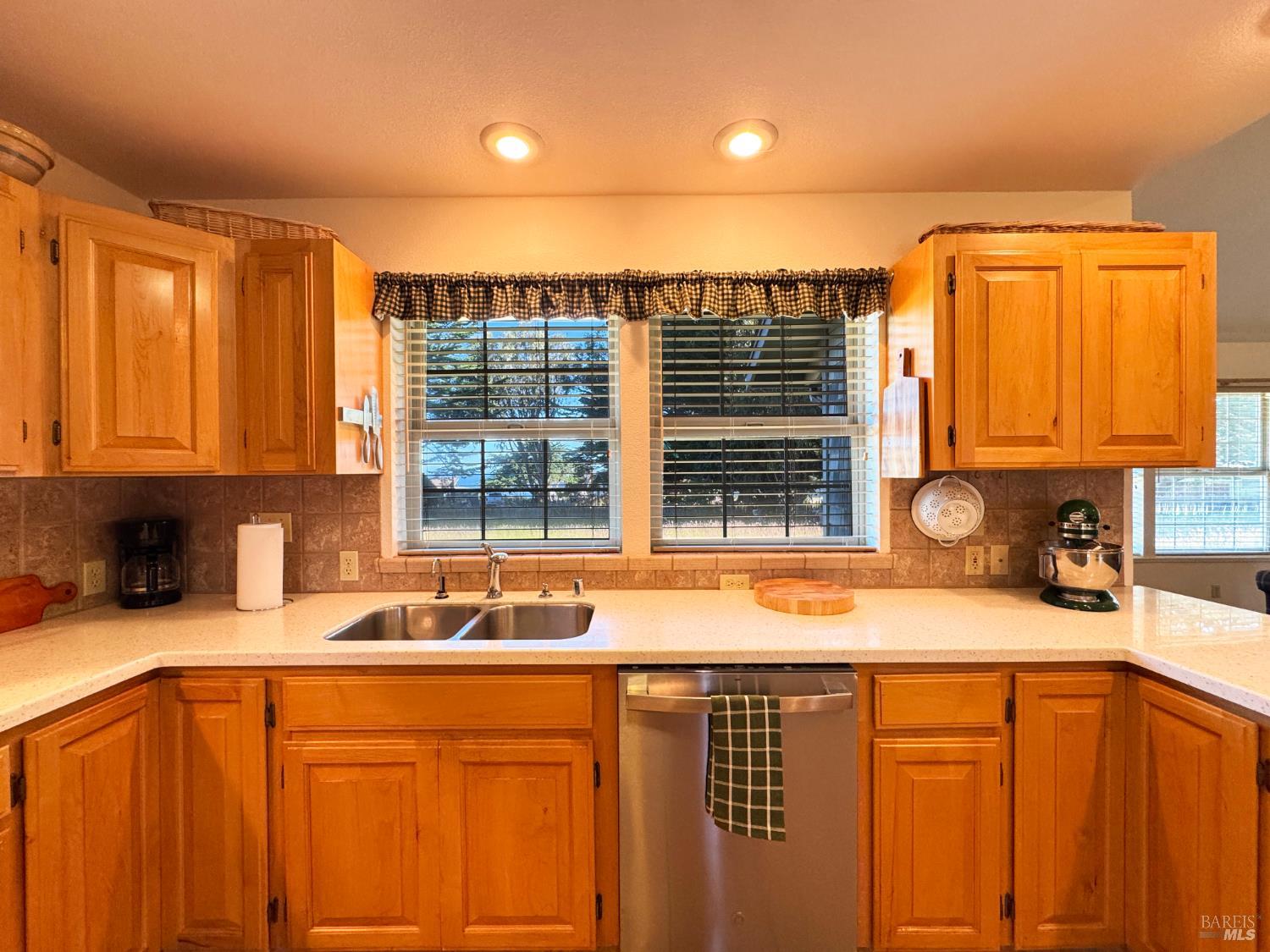 34201 Pacific Reefs Road Albion CA 95410