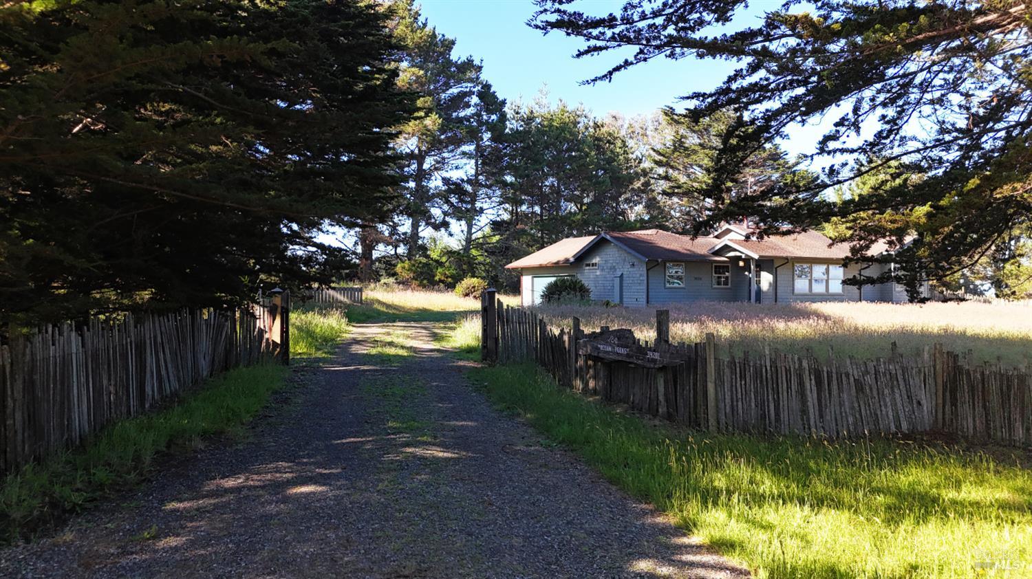 34201 Pacific Reefs Road Albion CA 95410