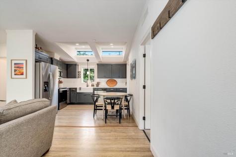 1055 Sundown Trail Santa Rosa CA 95404