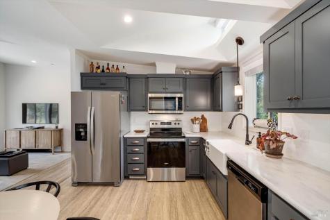 1055 Sundown Trail Santa Rosa CA 95404