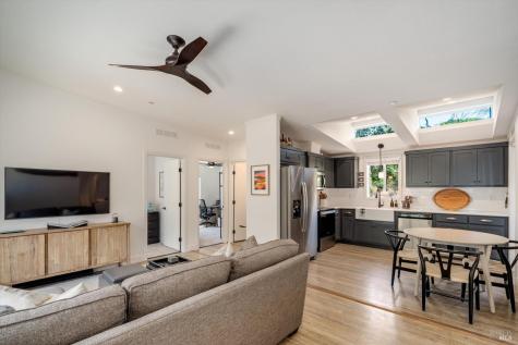 1055 Sundown Trail Santa Rosa CA 95404