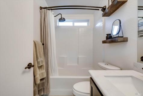 1055 Sundown Trail Santa Rosa CA 95404