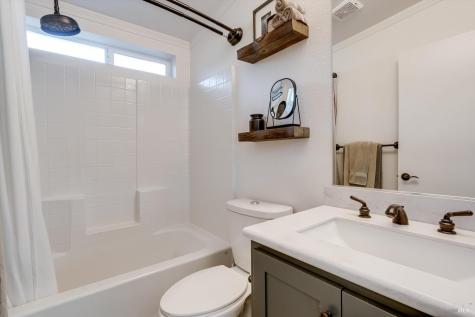 1055 Sundown Trail Santa Rosa CA 95404