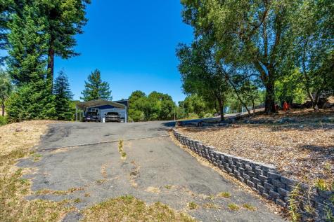 1055 Sundown Trail Santa Rosa CA 95404