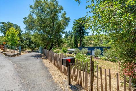 1055 Sundown Trail Santa Rosa CA 95404