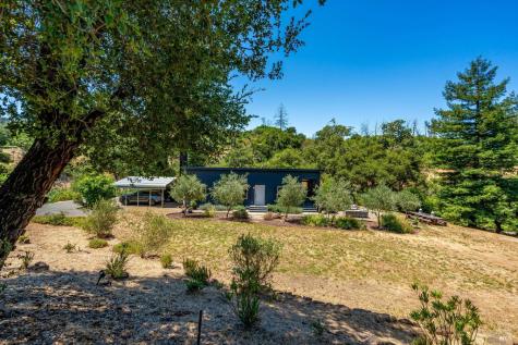 1055 Sundown Trail Santa Rosa CA 95404