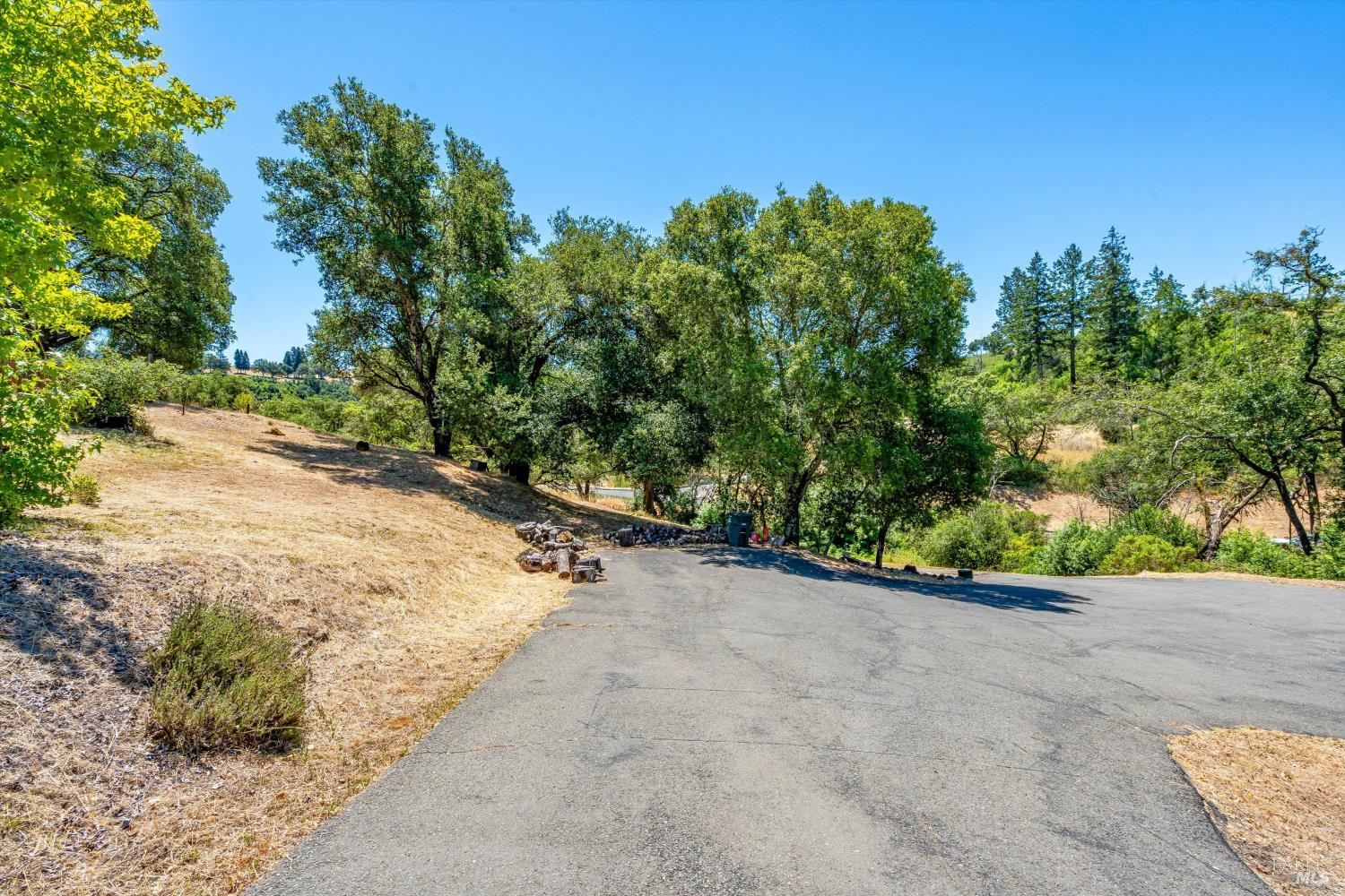 1055 Sundown Trail Santa Rosa CA 95404