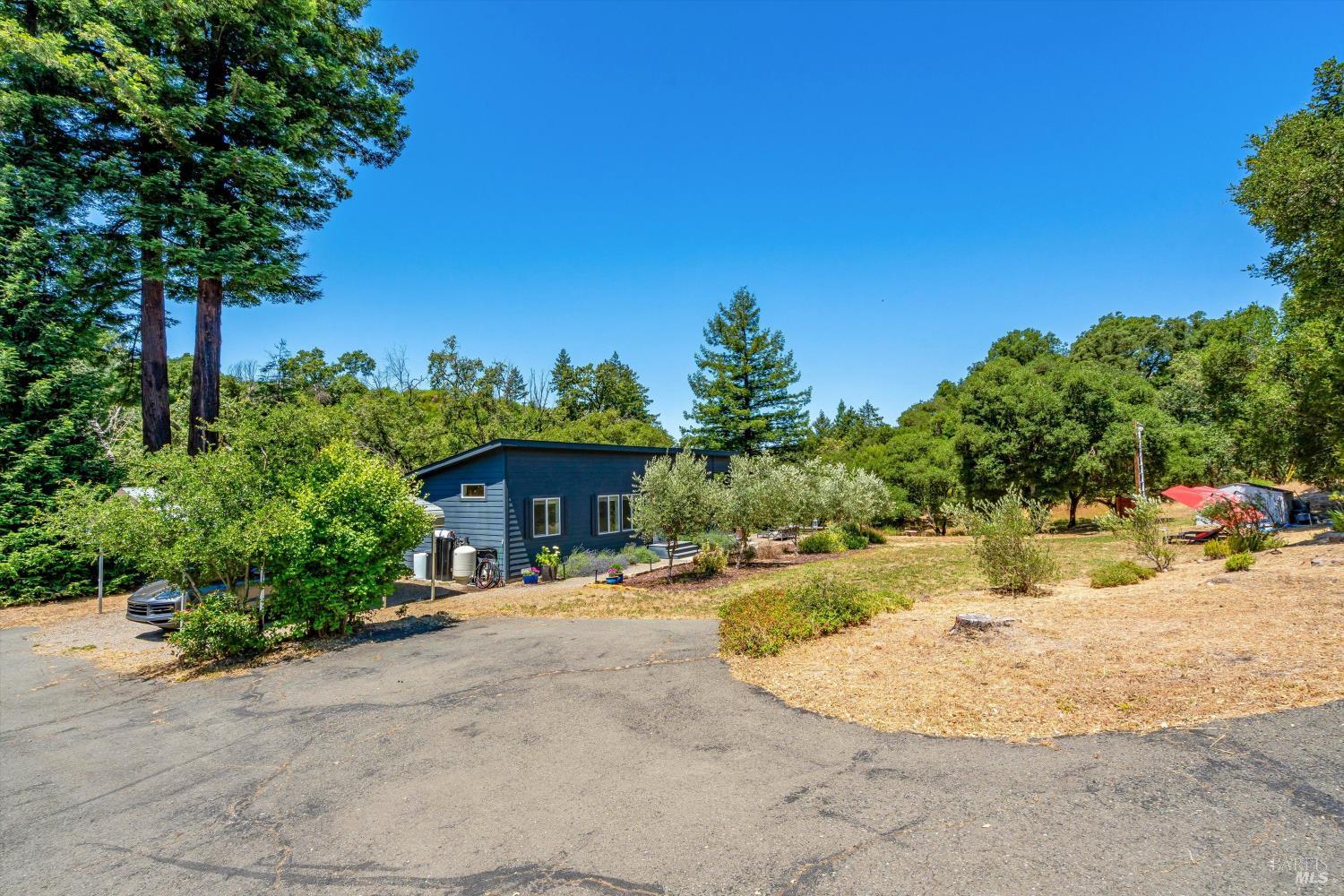 1055 Sundown Trail Santa Rosa CA 95404