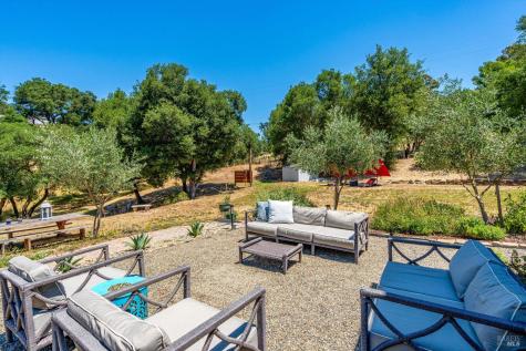 1055 Sundown Trail Santa Rosa CA 95404